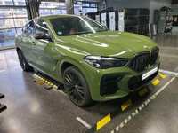 Pogled desno spredaj