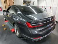 Widok z tyłu po stronie lewej