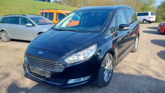 Vue de l’avant gauche