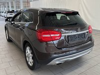 Вид сзади слева