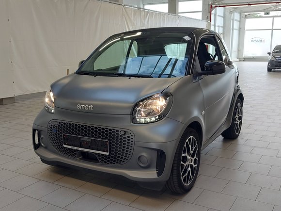 Вид спереди слева