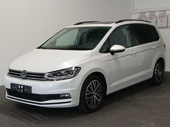 Pogled od napred levo