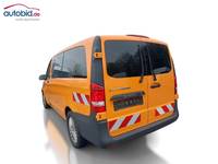 Vaade tagant vasakult