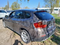 Вид сзади слева