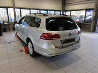 Widok z tyłu po stronie lewej