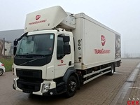 Pogled od napred levo