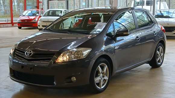 Náhled zpředu zleva