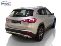 Aanzicht achter rechts