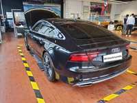 Vue de l’arrière gauche