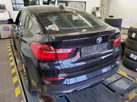 Widok z tyłu po stronie lewej