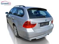 Вид сзади слева