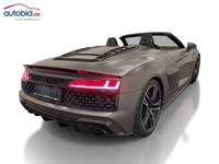 Widok z tyłu po stronie prawej