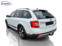 Widok z tyłu po stronie lewej