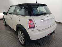 Widok z tyłu po stronie lewej