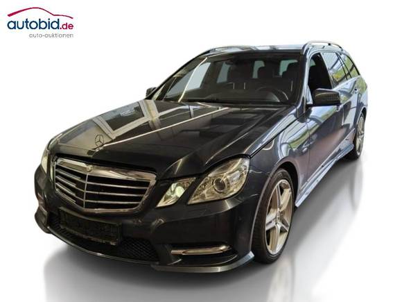 Pogled od napred levo