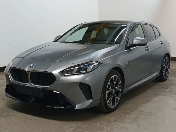 Pogled od napred levo