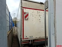 Pogled od pozadi levo