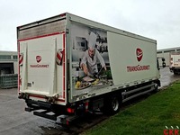 Pogled od pozadi desno