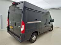 Sağ arka görünüm