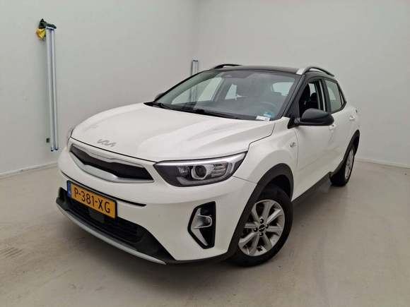 Pogled od napred levo