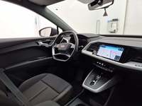 Вид на салон