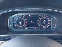 Вид на приборную панель