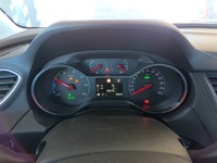 Pogled na kombinovani instrument