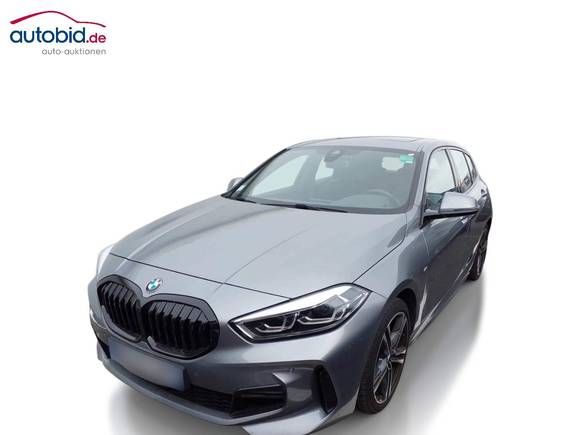 Pogled od napred levo