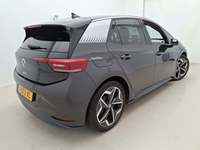 Sağ arka görünüm