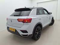 Aanzicht achter rechts