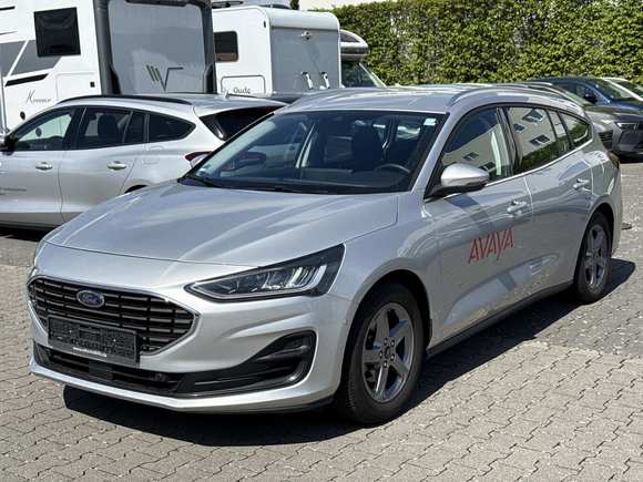 Pogled od napred levo