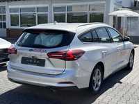 Pogled od pozadi desno