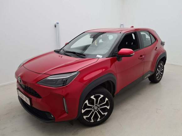 Вид спереди слева