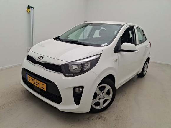 Вид спереди слева