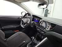 Вид на салон