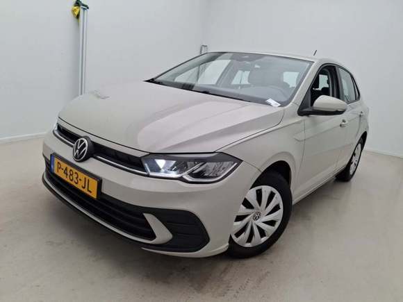 Вид спереди слева