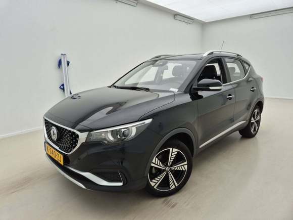 Вид спереди слева