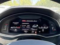 Pohled na přístrojovou desku