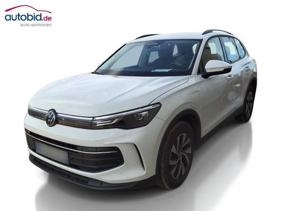 Pogled od napred levo