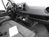 Вид на салон