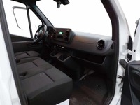 Вид на салон