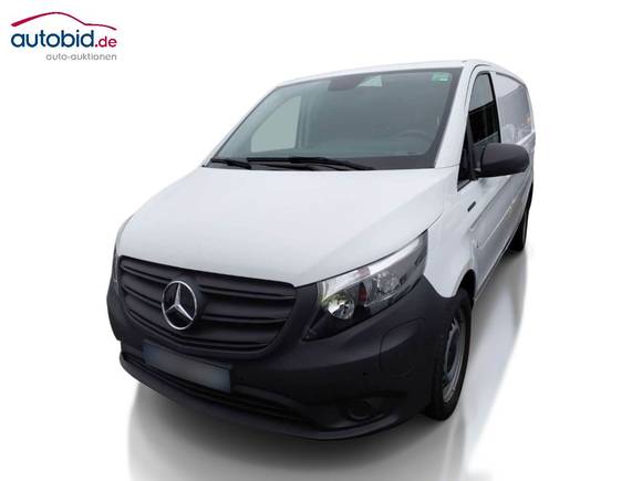 Вид спереди слева