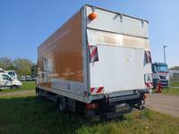 Widok z tyłu po stronie lewej