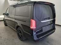 Vista traseira esquerda