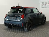 Вид сзади справа