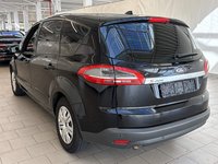 Widok z tyłu po stronie lewej