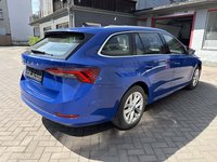 Widok z tyłu po stronie prawej