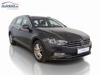 Pogled desno spredaj