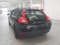 Widok z tyłu po stronie lewej