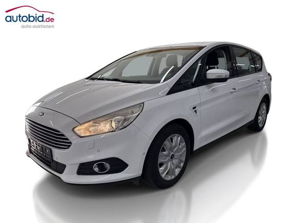 Вид спереди слева